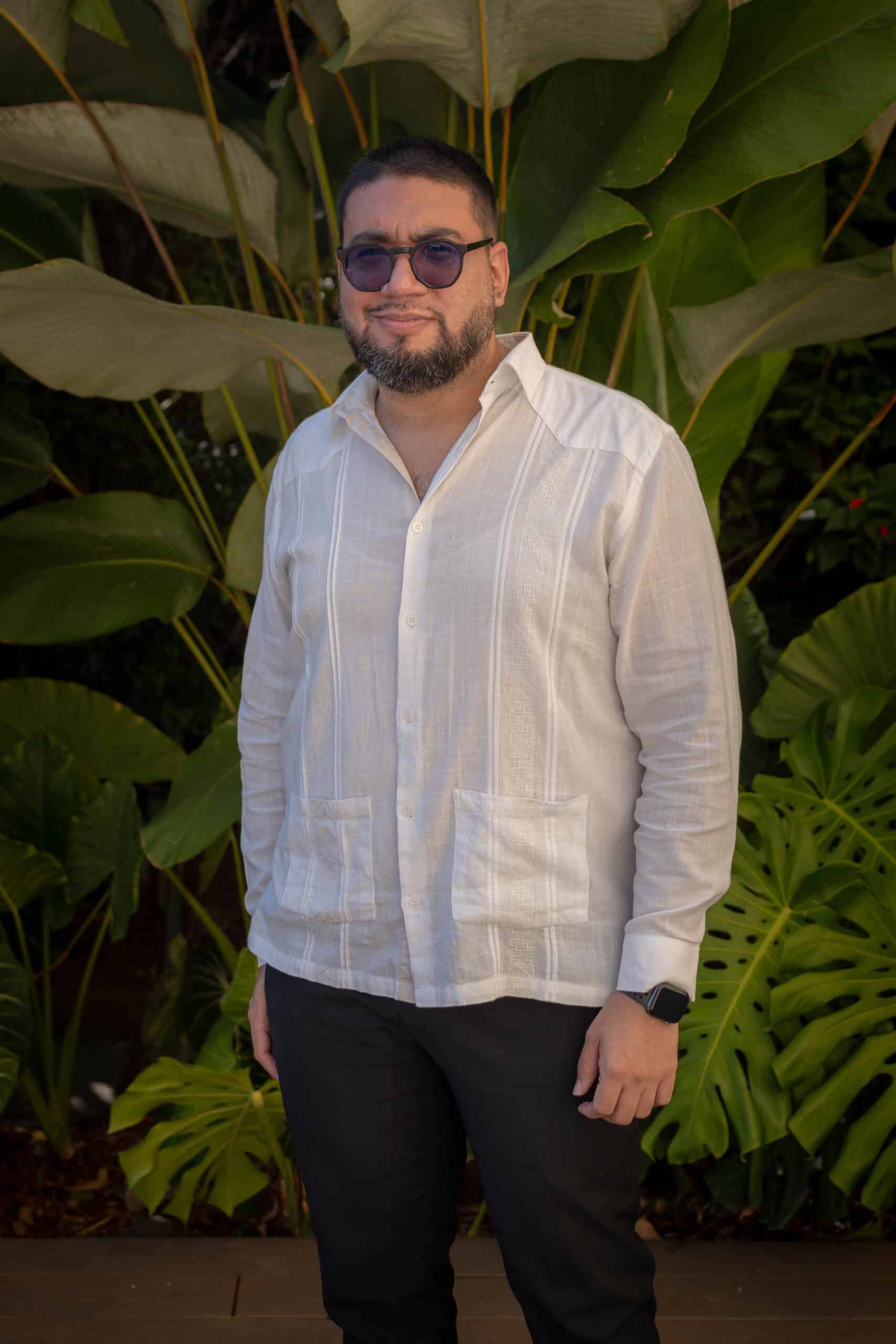 Maestro César González